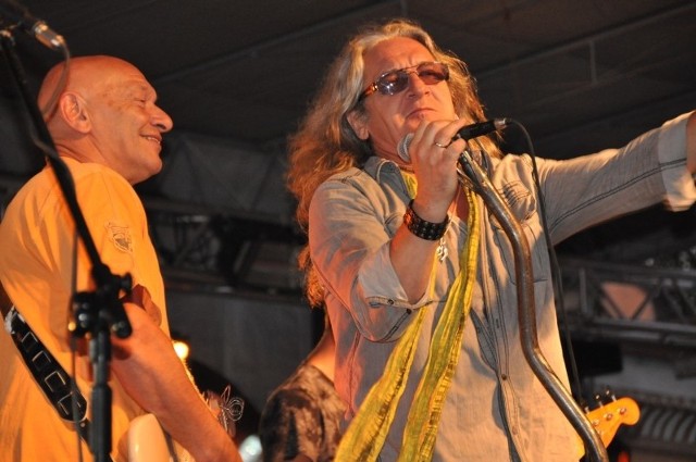Świetny duet: wokalista Grzegorz Markowski i gitarzysta Dariusz Kozakiewicz