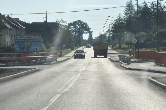 Wyremontowana droga wojewódzka nr 494 w Oleśnie - ulica Opolska.
