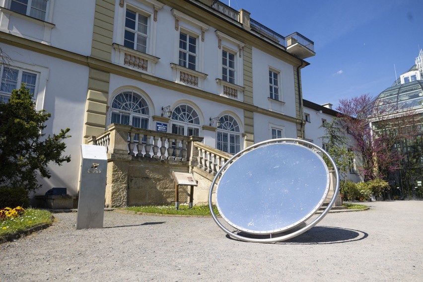 Keloskop, niezwykłe lustro w Krakowskim ogrodzie botanicznym