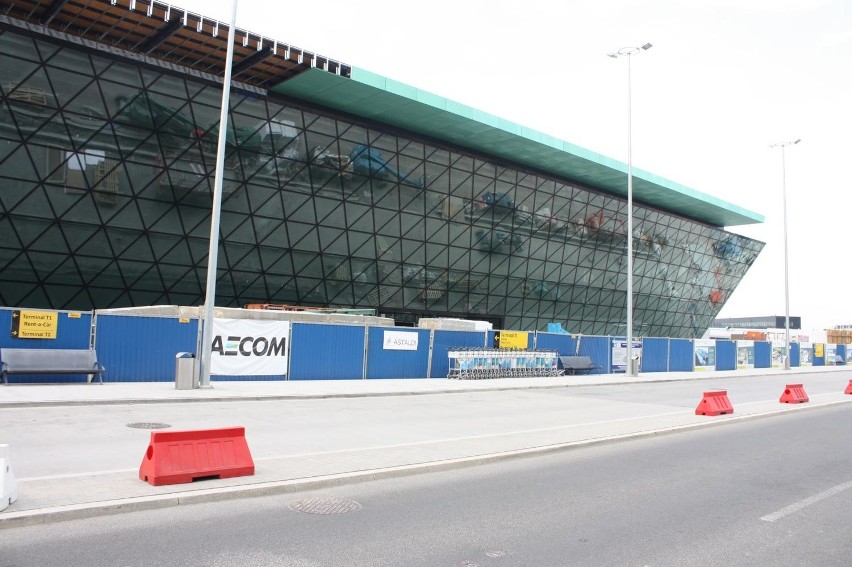 Kraków Airport. Wkrótce nowy terminal i stacja kolejowa