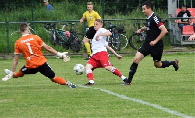 Seniorski futbol w trzecioligowym wydaniu w Sole Oświęcim to już historia. Upadł w roku jubileuszu 100-lecia klubu!