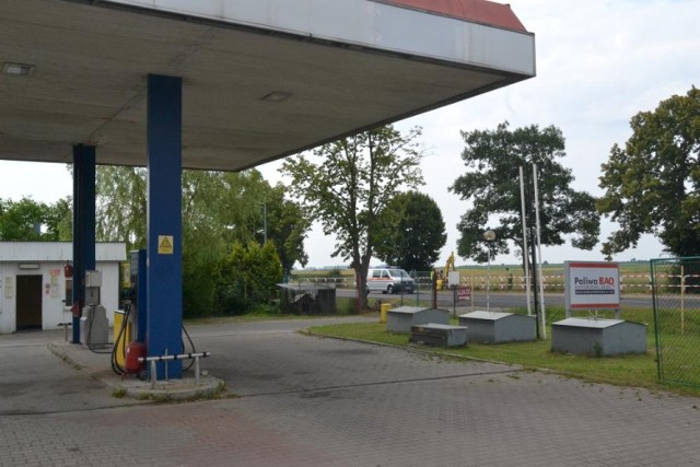Przybysławice: Koparka uszkodziła gazociąg przy stacji benzynowej