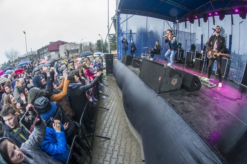 Radom. Tłumy na otwarciu Centrum Handlowego Przy Struga