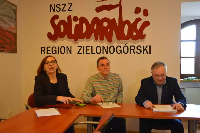 Na piątkowej konferencji przedstawiciele NSZZ Solidarność potępili działania kierownictwa firmy Chroma.