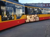 Chuligani zniszczyli nowy tramwaj w Grudziądzu! Prezydent funduje nagrodę za pomoc w ujęciu sprawców