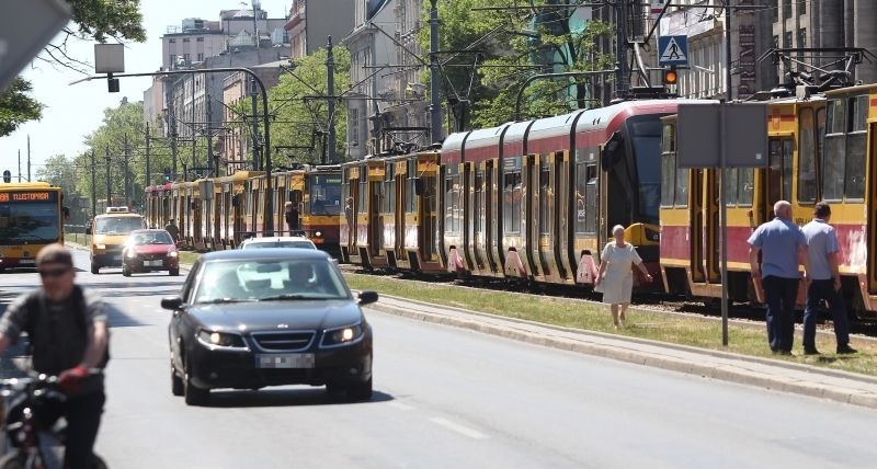 Wypadek na al. Kościuszki. Tramwaj potrącił pieszą [zdjęcia]