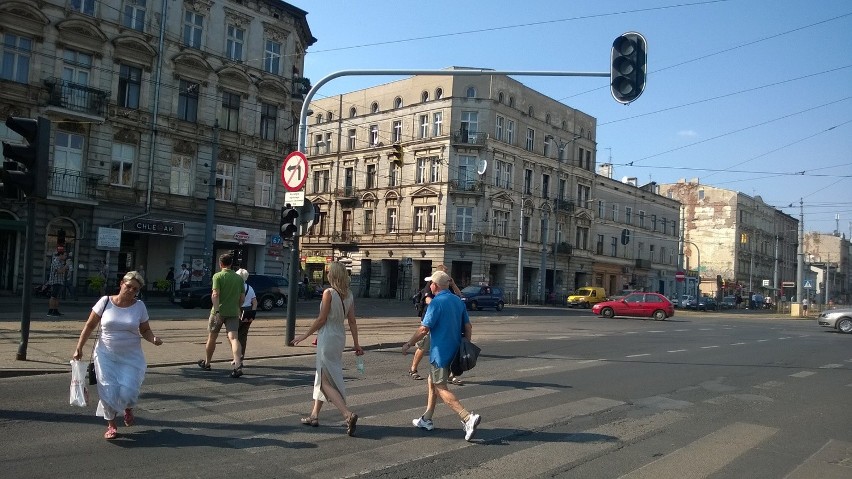 Awaria energetyczna w centrum Łodzi. Nie jeżdżą tramwaje [ZDJĘCIA]