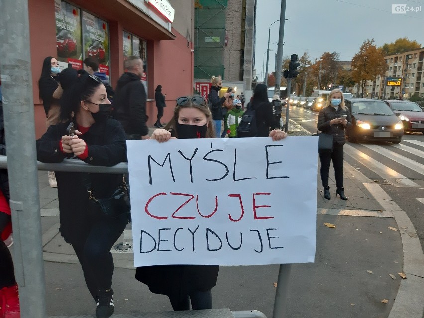 Kolejny dzień protestów kobiet na szczecińskich ulicach - 26.10.2020