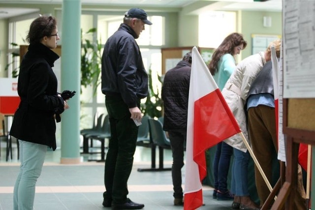 Wybory lokalne wiosną 2024 r. zamiast jesienią 2023 r. - jak się dowiedział "Dziennik Gazeta Prawna", PiS rozważa przygotowanie stosownej ustawy