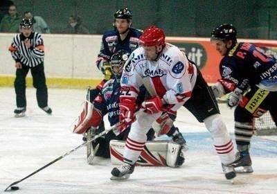 Daniel Laszkiewicz (na pierwszym planie) wraca do gry po prawie rocznej przerwie FOT. ARCHIWUM