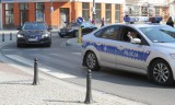 Niemowlak dusił się w samochodzie. Policja eskortowała auto aż do szpitala