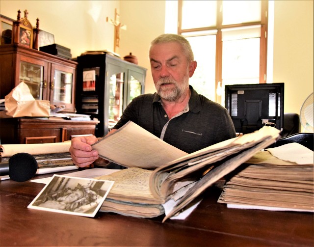 - Relacje świadków rzezi wołyńskiej to najcenniejsza zawartość znaleziska - mówi Tadeusz Zych, dyrektor Muzeum Historycznego Miasta Tarnobrzega.