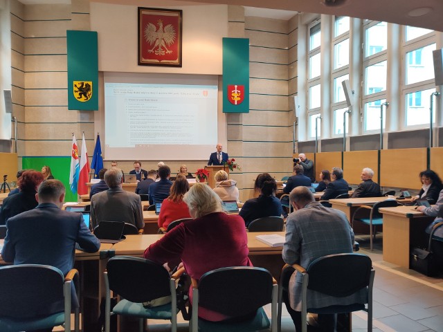 Laurkę gdyńskiemu budżetowi wystawiła Samorządność, bardziej krytyczna była opozycja.