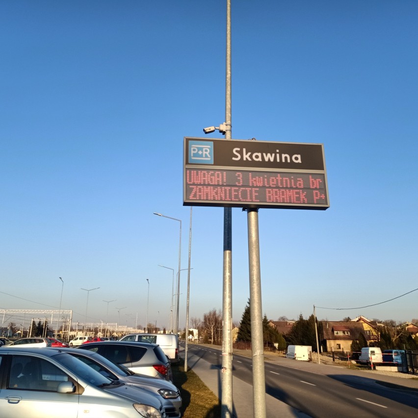 Skawina. Kierowcy nie będą mogli już dowolnie parkować na parkingu przy dworcu kolejowym