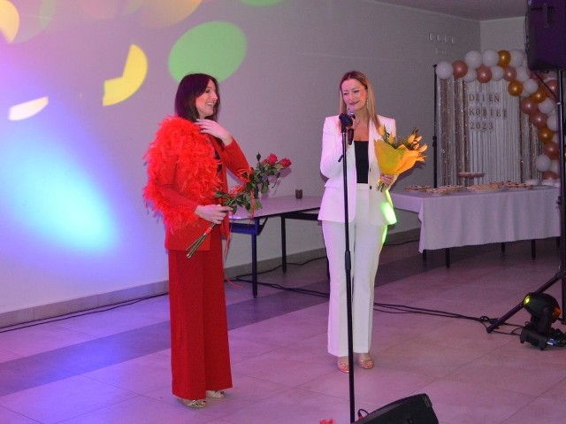 Koncert Moniki Szczot z okazji Dnia Kobiet w bibliotece w Radzyniu Chełmińskim