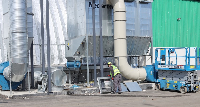 Na terenie istniejącego kompleksu instalacji przetwarzania...