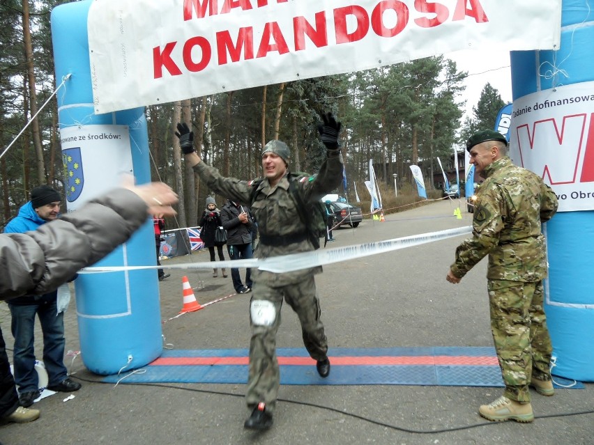 Maraton Komandosa co roku biegną setki zawodników