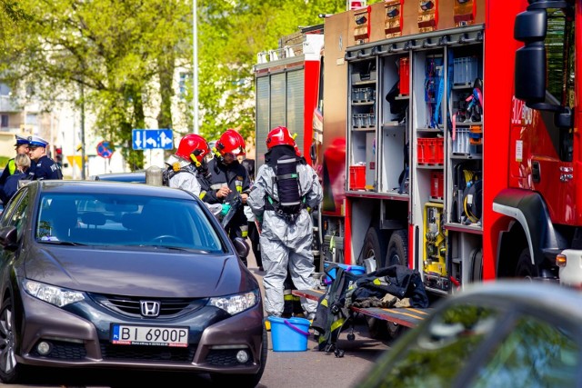 Ewakuacja Okręgowej Stacji Chemiczno - Rolniczej w Białymstoku. Rozlał się kwas solny