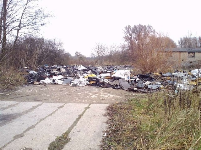 Szachty w Poznaniu: Odpady z warsztatów mogą skazić środowisko