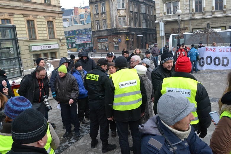 Manifestacja KOD w Bielsku-Białej