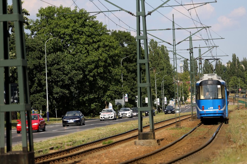 Na alei Pokoju zostanie wyremontowana jezdnia. Mają być...