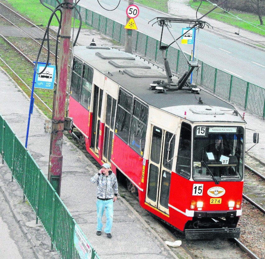 Pasażerowie tramwajów i pociągów powinni czuć się...