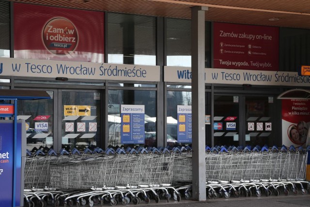 Otwarte sklepy 15 kwietnia - LIDL, BIEDRONKA, TESCO, AUCHAN, CARREFOUR [ZAKAZ HANDLU W KWIETNIU 15.04.]