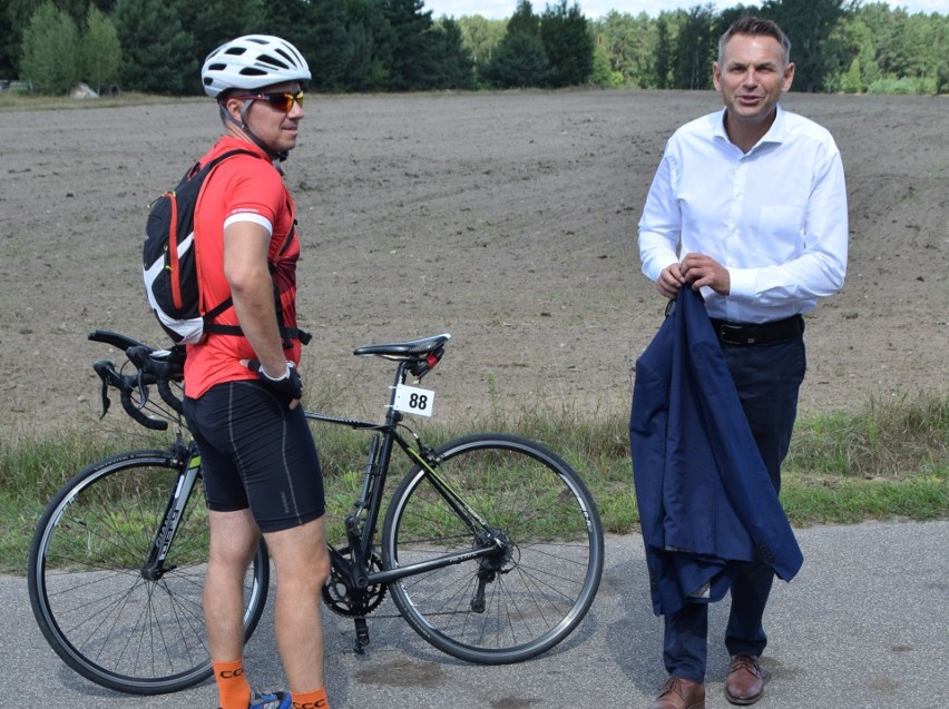 Czasówka w Zapiecznem. Jazda Indywidualna na Czas. Zobacz zdjęcia z zawodów w gminie Troszyn. 15.08.2019 [ZDJĘCIA]