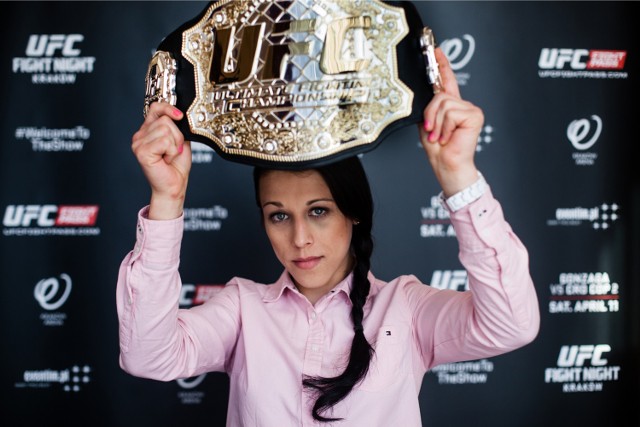Joanna Jędrzejczyk jest mistrzynią największej organizacji mieszanych sztuk walki świata, UFC