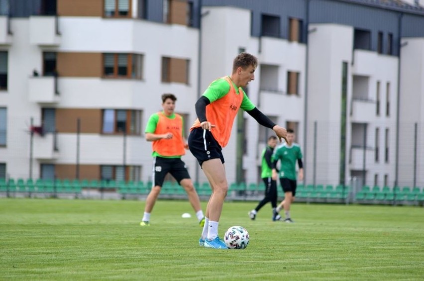 2 liga. Trwają przygotowania Stali Stalowa Wola do powrotu do gry. Szymon Szydełko: Chcemy wprowadzić kilka nowych rzeczy (WIDEO, ZDJĘCIA)