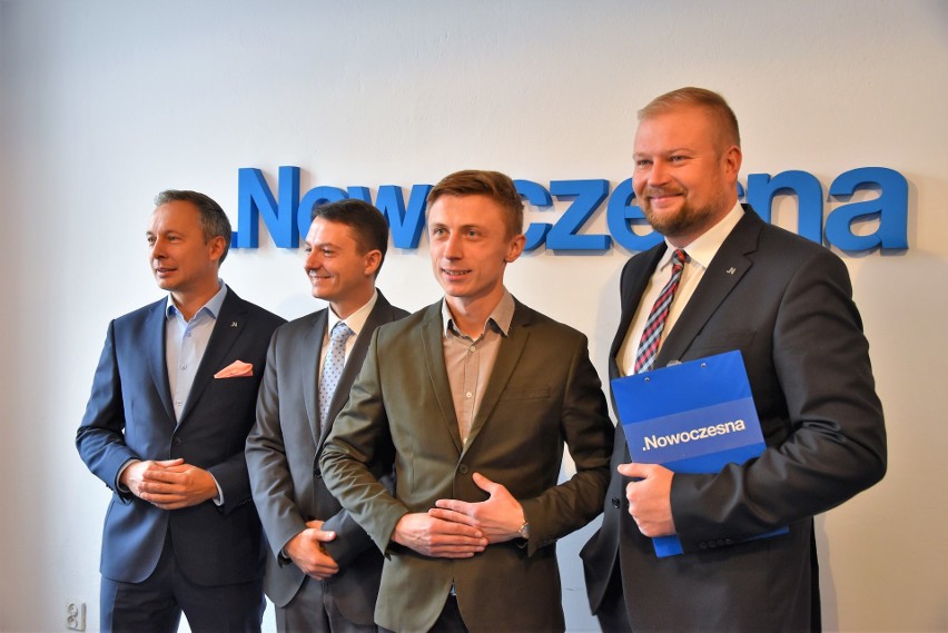 Witold Zembaczyński (z prawej) i trójka radnych sejmiku z...
