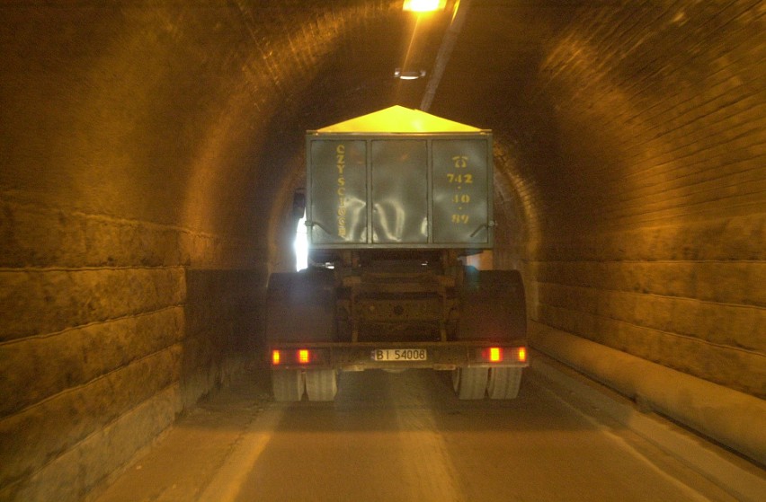 Tunel im. gen. Fieldorfa Nila wraz z nowymi ulicami został...