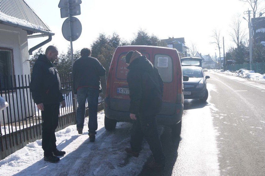 Poronin. Makabryczne znalezisko, psy zjadły zwłoki swego pana [ZDJĘCIA, WIDEO]