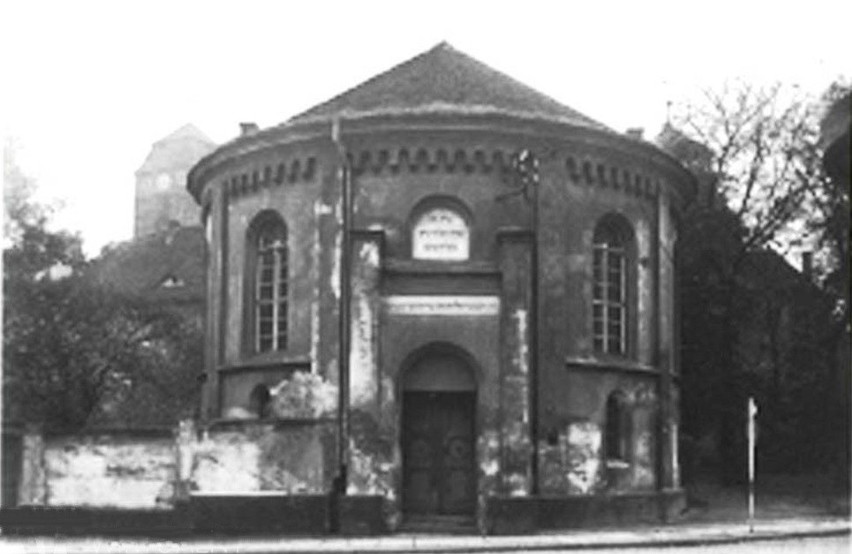 Rycina z dawną synagogą w niemieckim Sagan (obecnie Żagań).