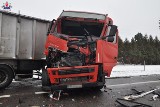 Wypadek w Wólce Orłowskiej. Na DK17 zderzyły się dwie ciężarówki i osobówka