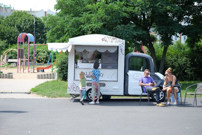 Łęgi Dębińskie: Śniadanie na trawie