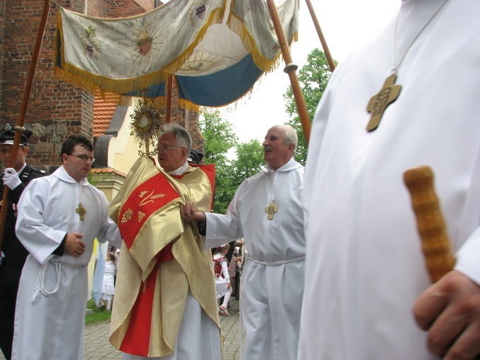 Od powietrza, głodu, powodzi strzeż nas Panie