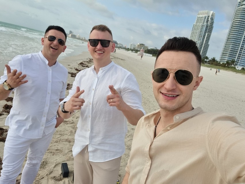 Zespół Playboys z Radomia stworzył kolejny przebój! Ponad milion odsłon piosenki "Bahamy, morze, Miami"
