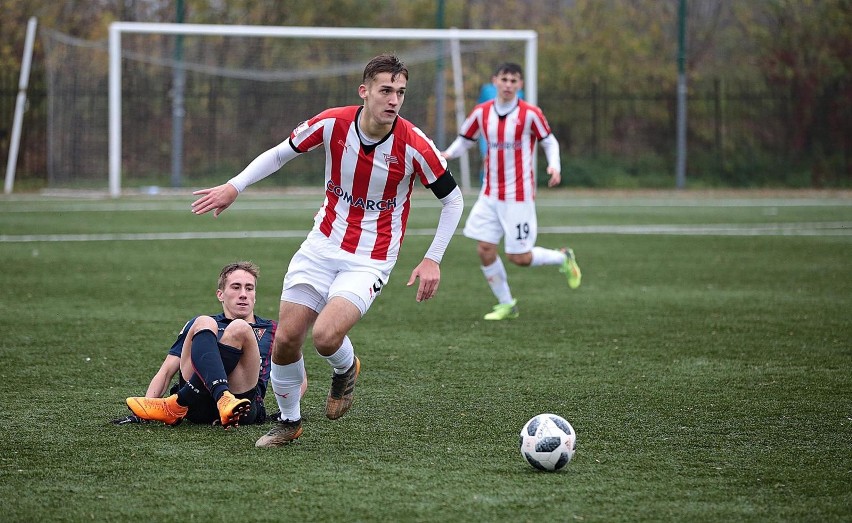 Centralna Liga Juniorów U-18: obrońca Cracovii Radosław Kruppa marzy o grze w lidze angielskiej