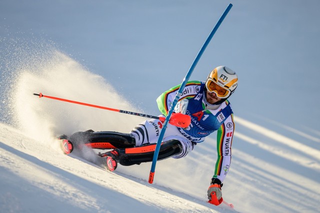 Linus Strasser, triumfator niedzielnego slalomu.