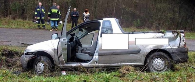 W wypadku ucierpiała pasażerka dacii logan pick-up