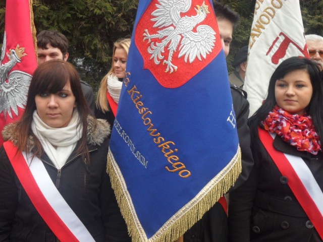 Uczniowie i nauczyciele gorzowskiej szkoły są dumni z odznaczenia.