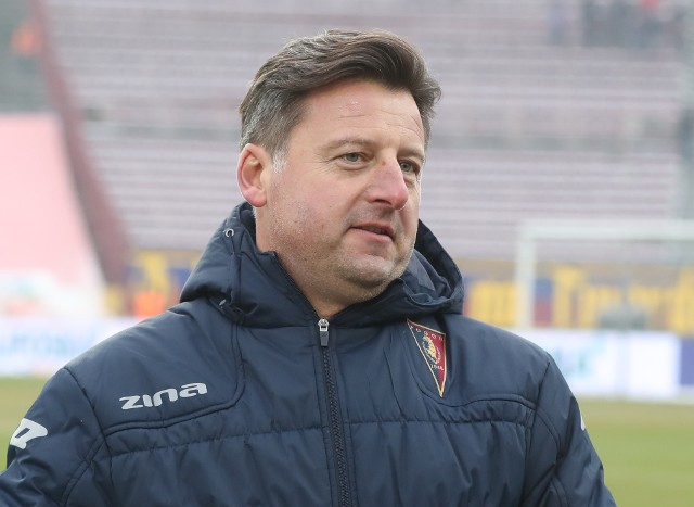 Kosta Runjaic - trener Pogoni Szczecin.