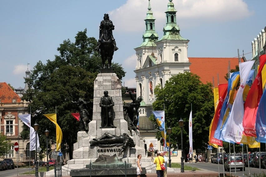 Pomnik Grunwaldzki już wyczyszczony [ZDJĘCIA]