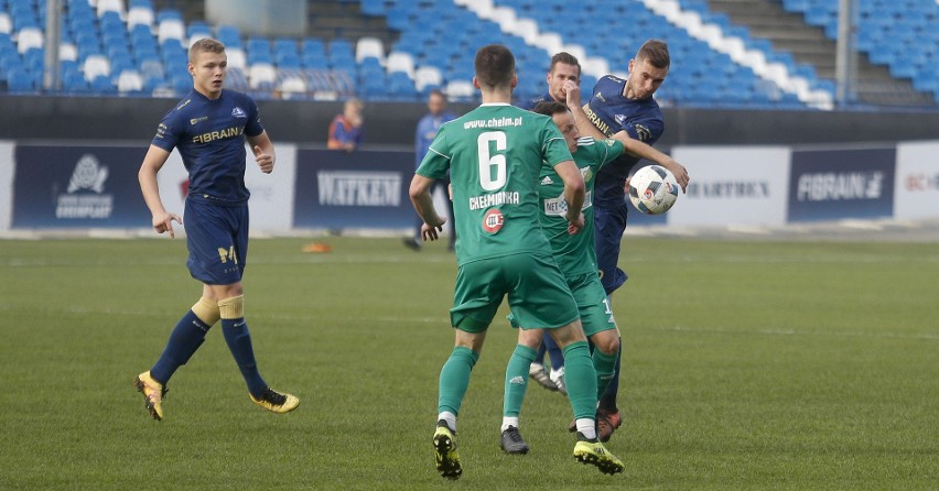 Stal Rzeszów pokonuje u siebie Chełmiankę Chełm 2:0....