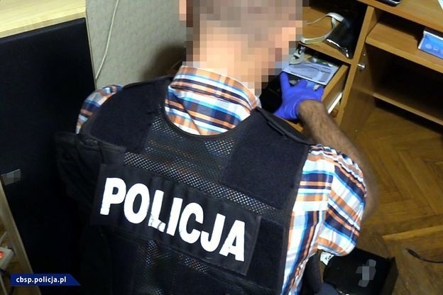 Toruń. Wystarczyło jedno zdjęcie pornograficzne dziecka i już ma wyrok! Namierzyła go policja