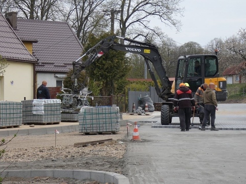 W Obłężu w ramach modernizacji jezdnia zostanie poszerzona i...