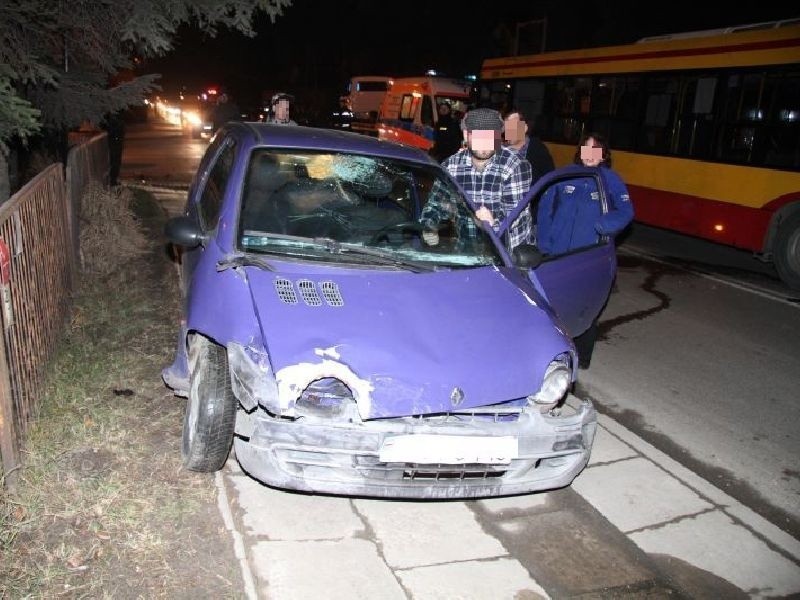 Groźna kraksa z autobusem w Kielcach (zdjęcia)