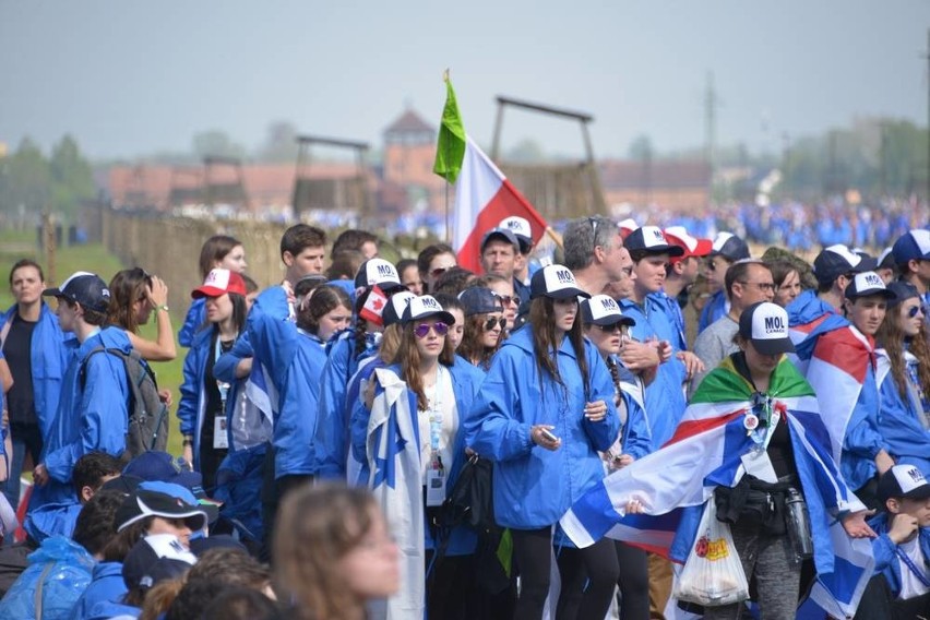 W marszu wzięli udział młodzi ludzie z różnych stron świata