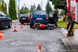 Wypadek w Kostrzynie. Samochód uderzył w motocyklistę. Mężczyzna trafił do szpitala